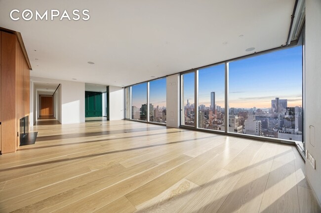 215 Chrystie St in New York, NY - Building Photo - Building Photo