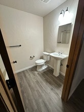 37 Appleway Dr in Kalispell, MT - Foto de edificio - Building Photo