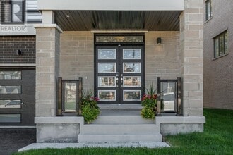 550 Mika St in Innisfil, ON - Building Photo - Building Photo
