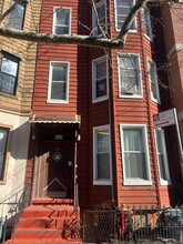 74 Sutton St in Brooklyn, NY - Building Photo - Building Photo