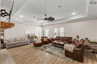 304 Mariners Wy in Wichita Falls, TX - Building Photo - Building Photo