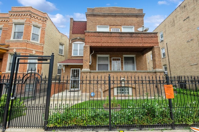 property at 3220 W Cortez St