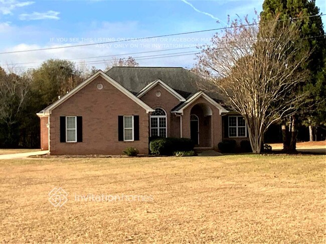 property at 86 S Salem Dr