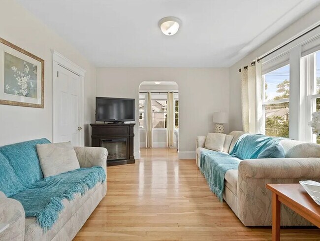 property at 10 Newcastle Rd