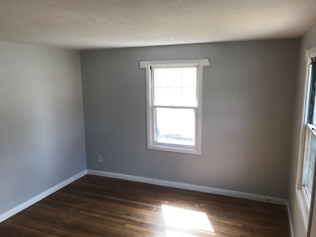 2228 E Keys Ave in Grandview, IL - Building Photo - Building Photo