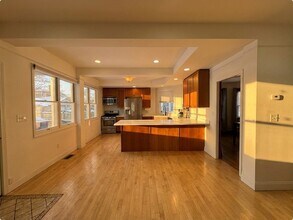 16 Boston Ave in Medford, MA - Building Photo - Building Photo