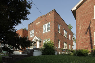 954 S Floyd St in Louisville, KY - Foto de edificio - Building Photo