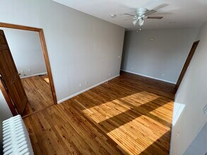 70 Carleton Ave, Unit 3 in Central Islip, NY - Building Photo - Building Photo