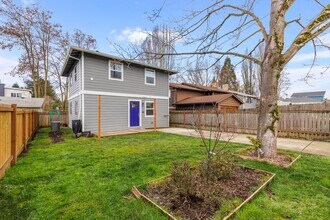 202 NW 95th St in Seattle, WA - Building Photo - Building Photo