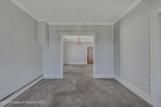 176 Johnson St in Pittston, PA - Building Photo - Building Photo