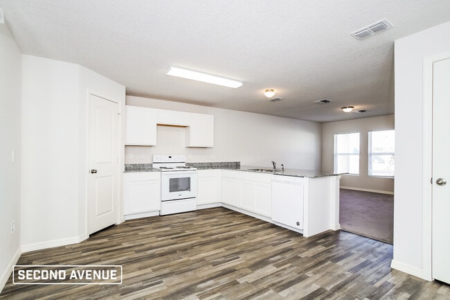 2179 Rock Dr in Poinciana, FL - Building Photo - Building Photo