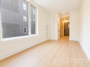 Rogers Avenue, Unit 2C in Brooklyn, NY - Building Photo - Building Photo
