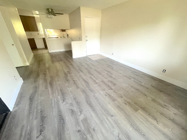 390 N San Antonio Ave in Upland, CA - Building Photo - Building Photo