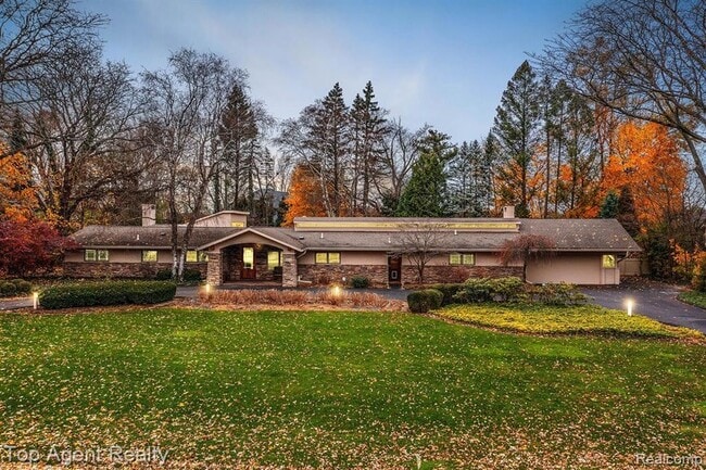 property at 5760 Snowshoe Cir