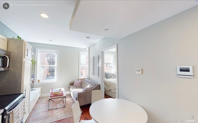 property at 9 Anderson St