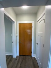 725 Saint Johns Ave, Unit 18 in Highland Park, IL - Foto de edificio - Building Photo