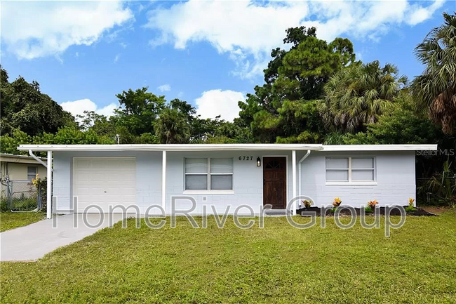 6727 Sandra Dr in Port Richey, FL - Building Photo - Building Photo