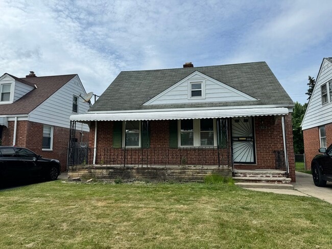 property at 18313 Waterbury Ave