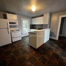 104 Lee Ave in Colonial Heights, VA - Building Photo - Building Photo