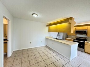 563 Green Springs Pl in West Palm Beach, FL - Building Photo - Building Photo