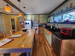 832 W Fulton Rd in West Fulton, NY - Building Photo - Building Photo