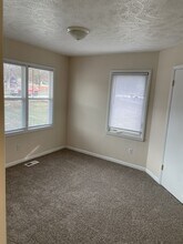 310 Galvin Rd N, Unit 3 in Bellevue, NE - Foto de edificio - Building Photo