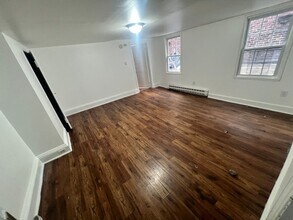 184 Brunswick Ave in Trenton, NJ - Building Photo - Building Photo