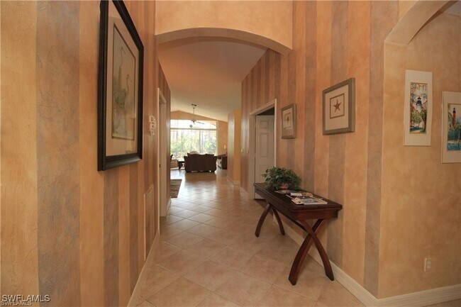 2322 Butterfly Palm Dr in Naples, FL - Building Photo - Building Photo