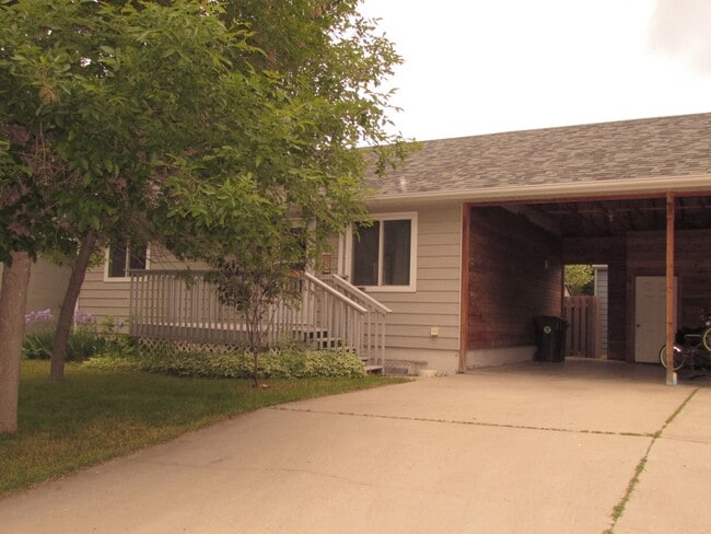 1936 Fremont St in Rapid City, SD - Building Photo - Building Photo