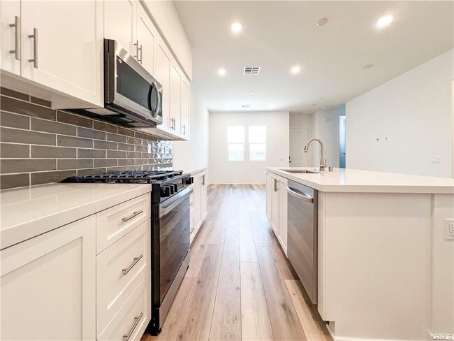 22019 Florence Cir in Walnut, CA - Foto de edificio - Building Photo