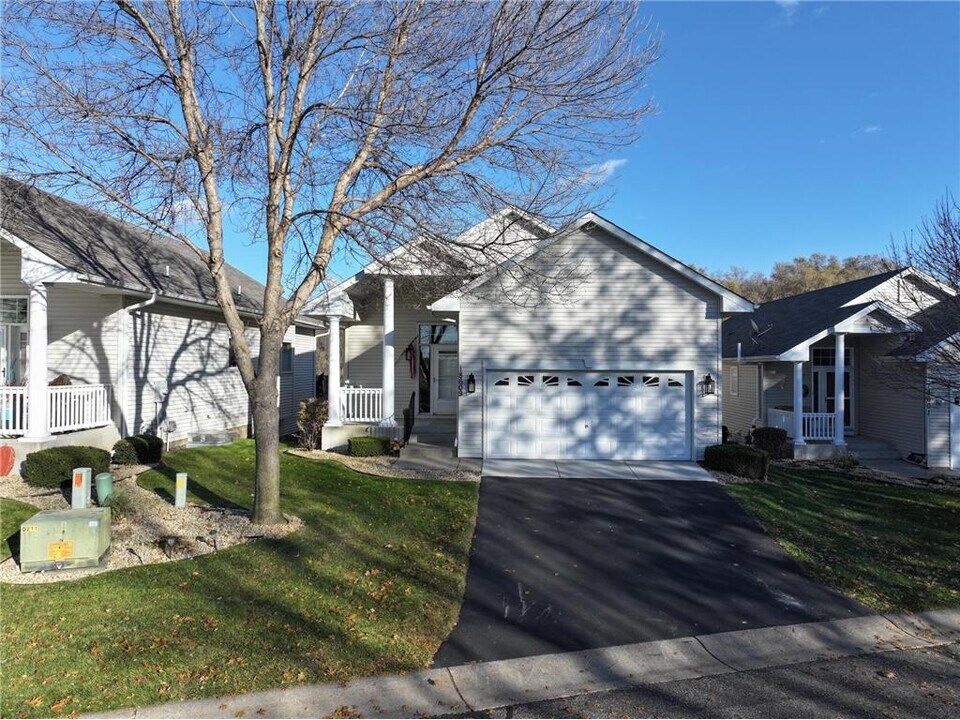 18609 Zane Ct NW in Elk River, MN - Foto de edificio