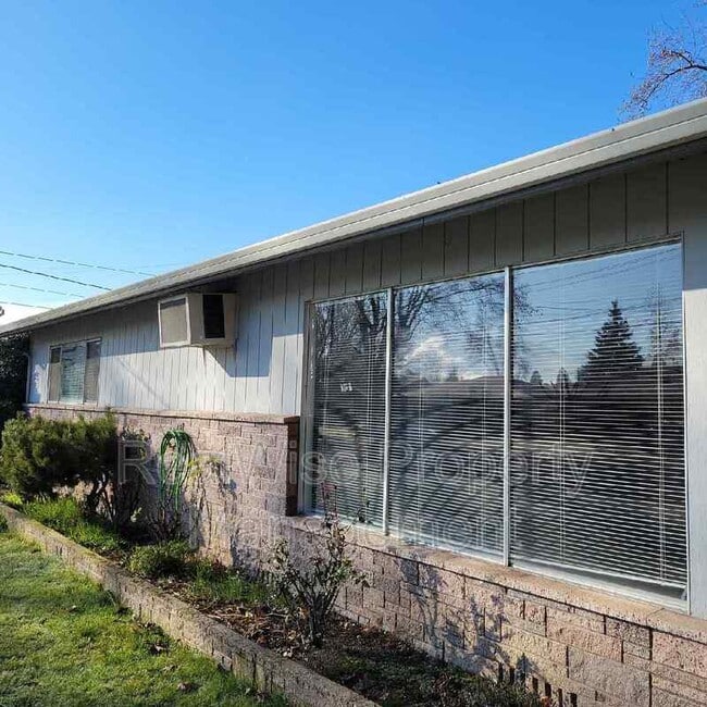 property at 512 NE Dean Dr