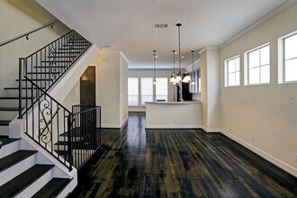 908 Patterson St in Houston, TX - Building Photo - Building Photo
