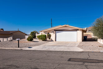 89 Keywester Dr in Lake Havasu City, AZ - Building Photo - Building Photo