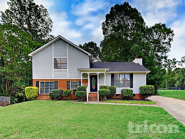 5801 Leaf Ct in Charlotte, NC - Building Photo - Building Photo