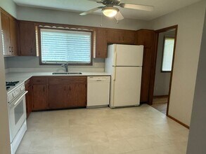 1916 Turquoise Trail in Eagan, MN - Building Photo - Building Photo