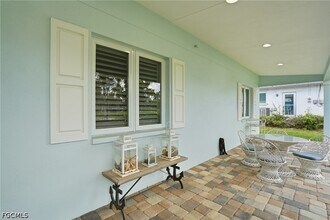 1590 Sandpiper St in Naples, FL - Building Photo - Building Photo