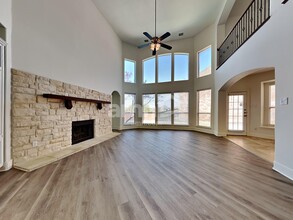 7025 Fullerton Dr in Plano, TX - Building Photo - Building Photo