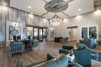 The Royalton at Chapel Creek in Fort Worth, TX - Foto de edificio - Interior Photo