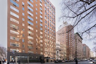 132-134 E 72nd St in New York, NY - Building Photo