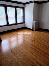 4514 N Wolcott Ave, Unit 2B in Chicago, IL - Building Photo - Building Photo