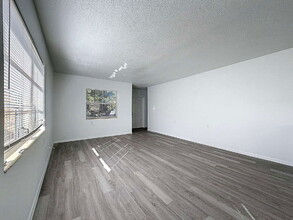 650 East Harbor Dr S in St. Petersburg, FL - Building Photo - Building Photo