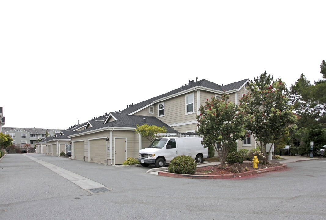 The Miramontes Point Building in Half Moon Bay, CA - Building Photo