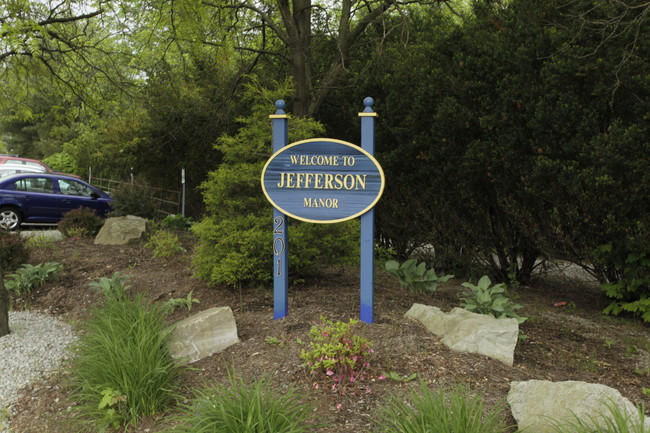 Jefferson Manor in Pittsburgh, PA - Building Photo - Building Photo