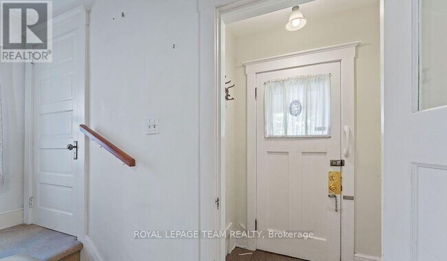 472 Edison Ave in Ottawa, ON - Building Photo - Building Photo