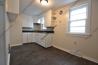 329 White Ave in Joliet, IL - Building Photo - Building Photo