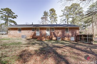 412 Brownwood Dr in Hull, GA - Building Photo - Building Photo