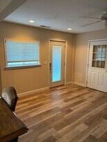 1752 N Market St in Monticello, IL - Building Photo