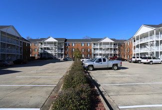 University Corner Apartments in Auburn, AL - Building Photo - Building Photo