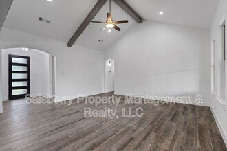 121 Cedar Ln in Roanoke, TX - Building Photo - Building Photo